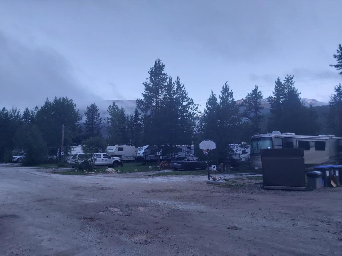 Blue River Cabins & Campgrounds Exteriér fotografie