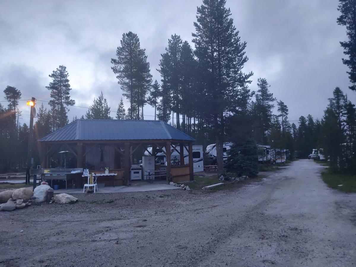 Blue River Cabins & Campgrounds Exteriér fotografie